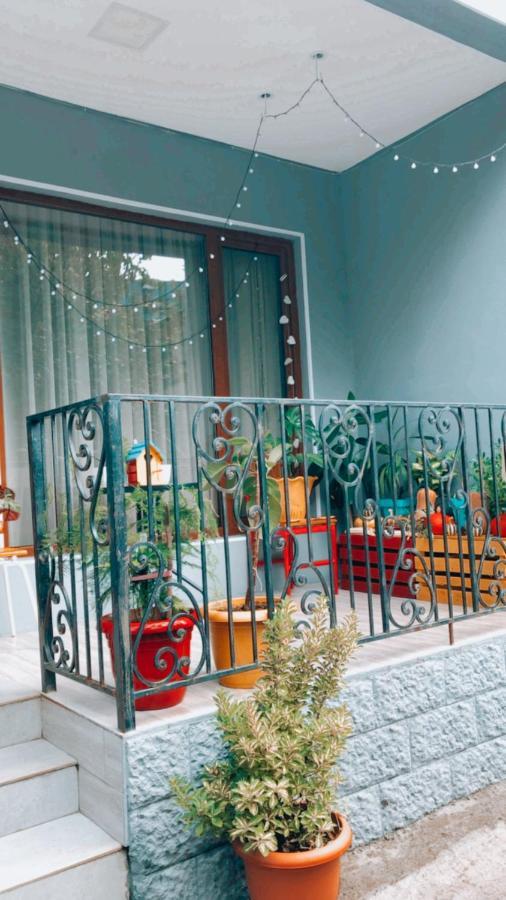 Sweet Apartment In Kutaisi Exterior photo