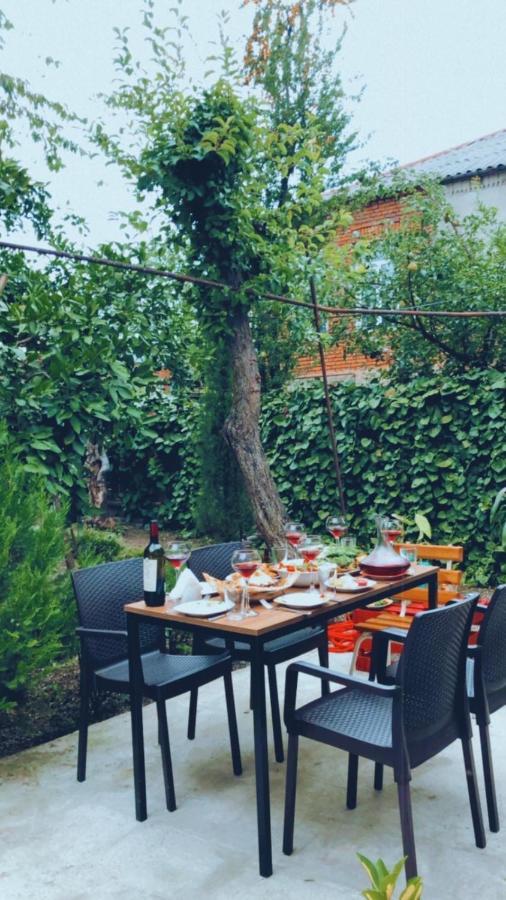 Sweet Apartment In Kutaisi Exterior photo
