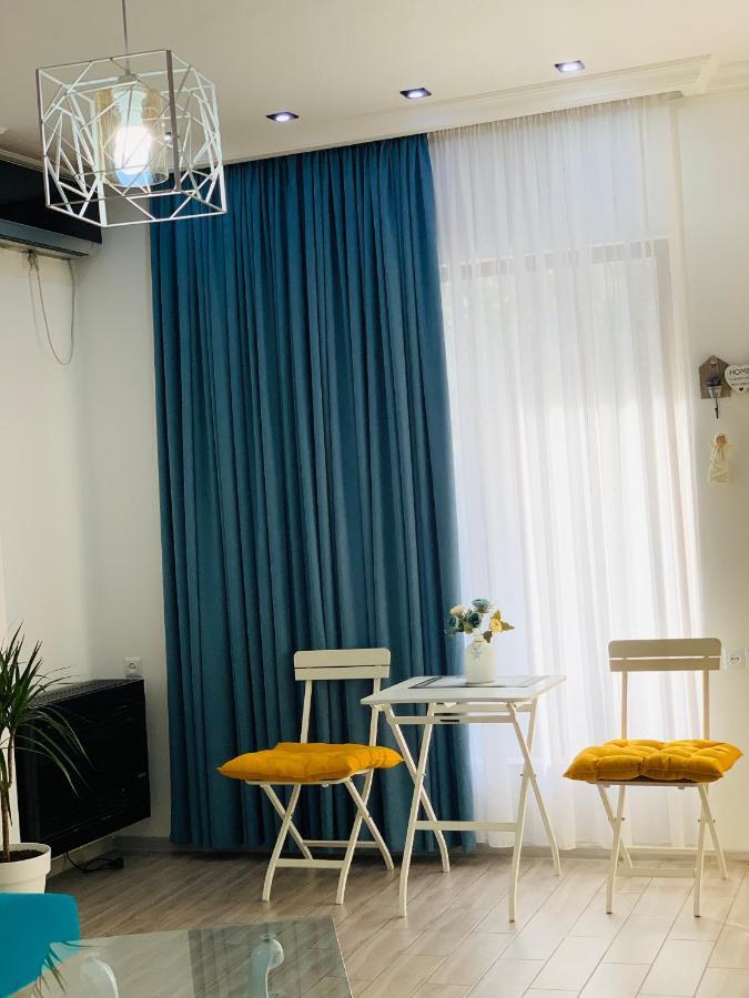 Sweet Apartment In Kutaisi Exterior photo